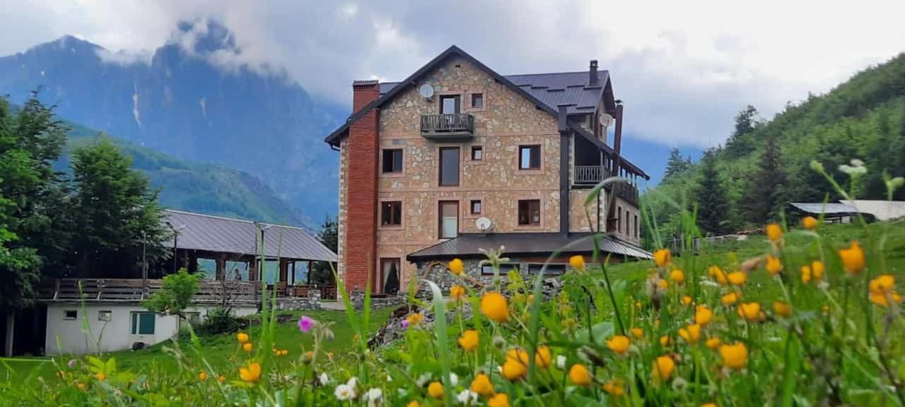 Hotel Margjeka Valbone Zewnętrze zdjęcie